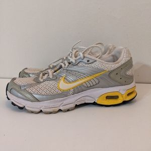 Nike Womens Livestrong 370573-111 White Silver Running Shoes Lace Up Size 7